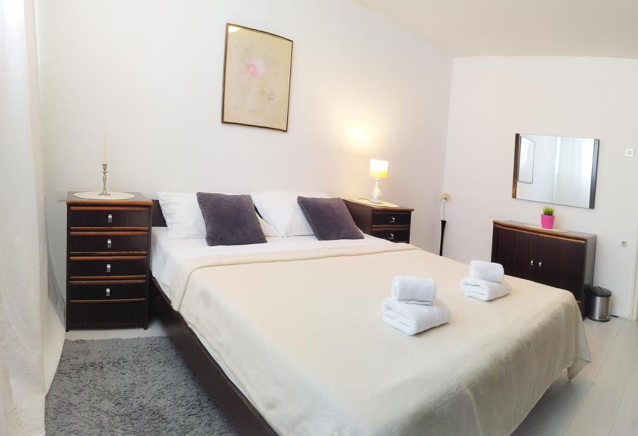 La Stella Apartment สปลิท ภายนอก รูปภาพ